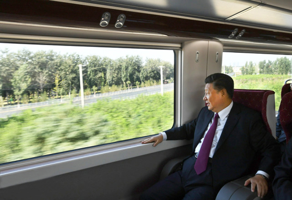習總書記乘機場線前往北京大興國際機場投運儀式