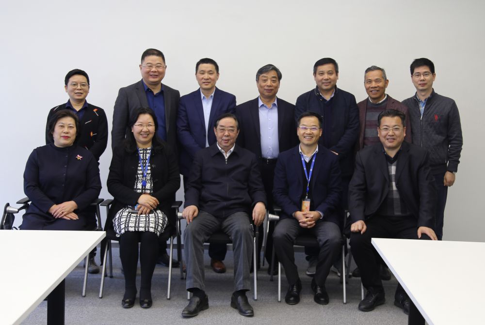 聚焦！省人大常委副主任、省工商聯(lián)主席許仲梓一行領(lǐng)導(dǎo)來(lái)訪南京易司拓