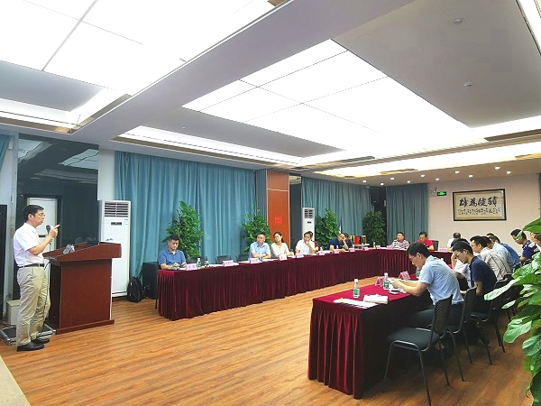 直線管理咨詢與零售智能協(xié)會(huì)攜手為企業(yè)護(hù)航