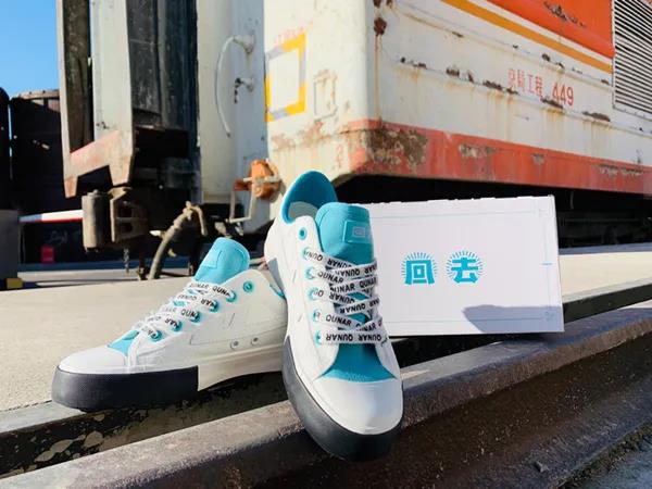 網(wǎng)紅品牌當?shù)溃掀放迫绾螁拘研抡J知？