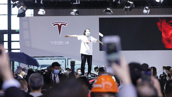 失靈的是剎車，還是管理？
